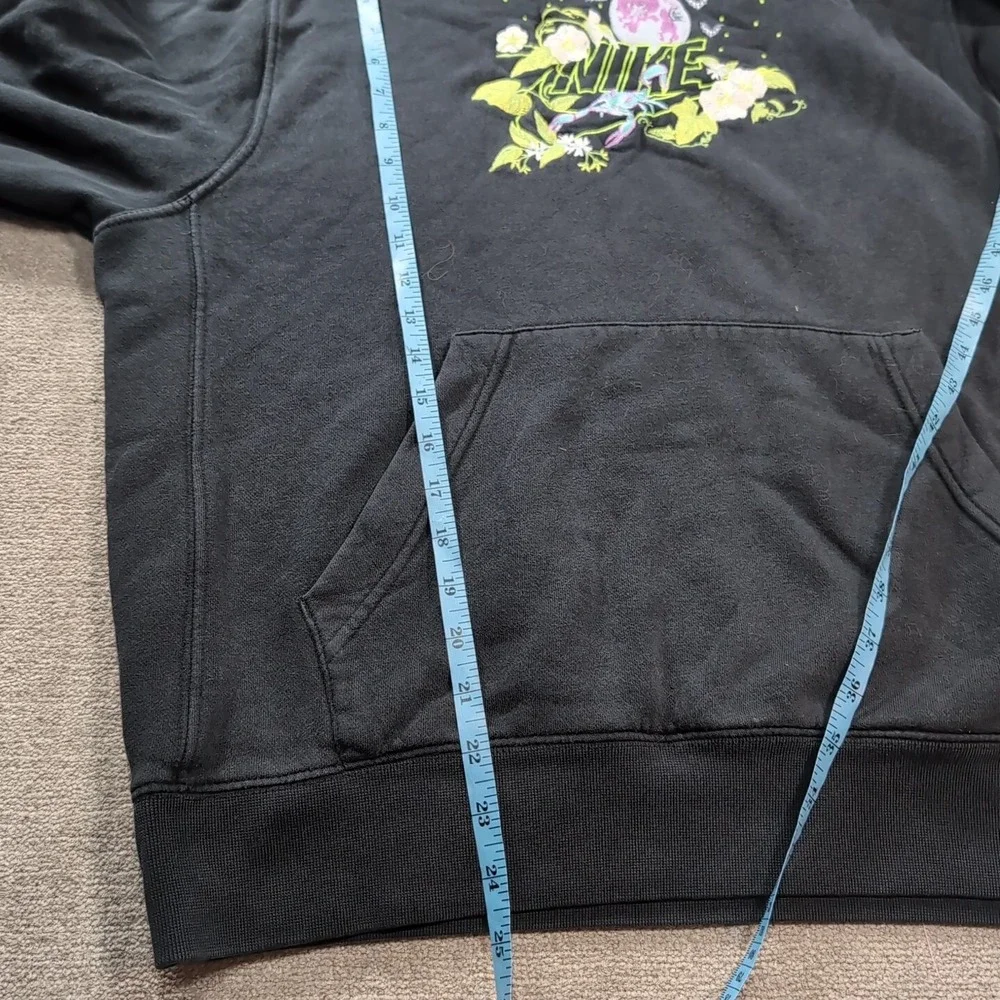 Nike Hoodie Men Medium Black Embroidered Logo Sweatshirt‎ Sportswear Club